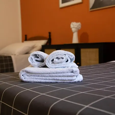 شقة La Sedia Rossa Historical Centre *