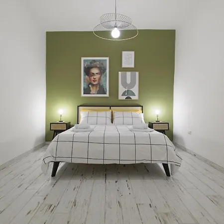 La Sedia Rossa Historical Centre