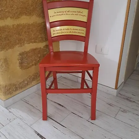 Apartment La Sedia Rossa Historical Centre