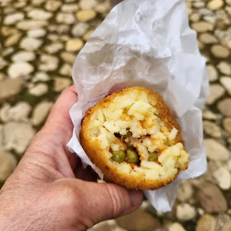 La Sedia Rossa Historical Centre *