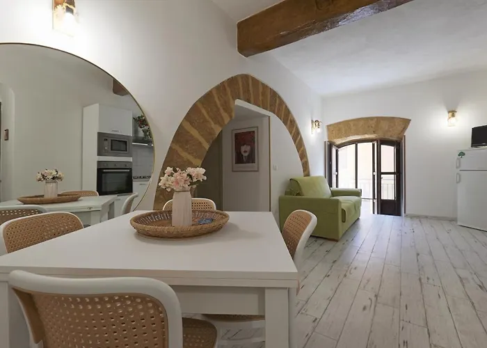 Apartamento La Sedia Rossa Historical Centre