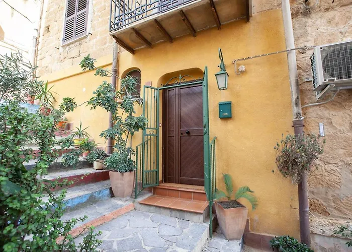 La Sedia Rossa Historical Centre Apartamento *