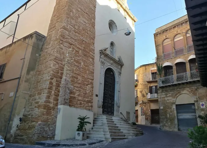 La Sedia Rossa Historical Centre Agrigento